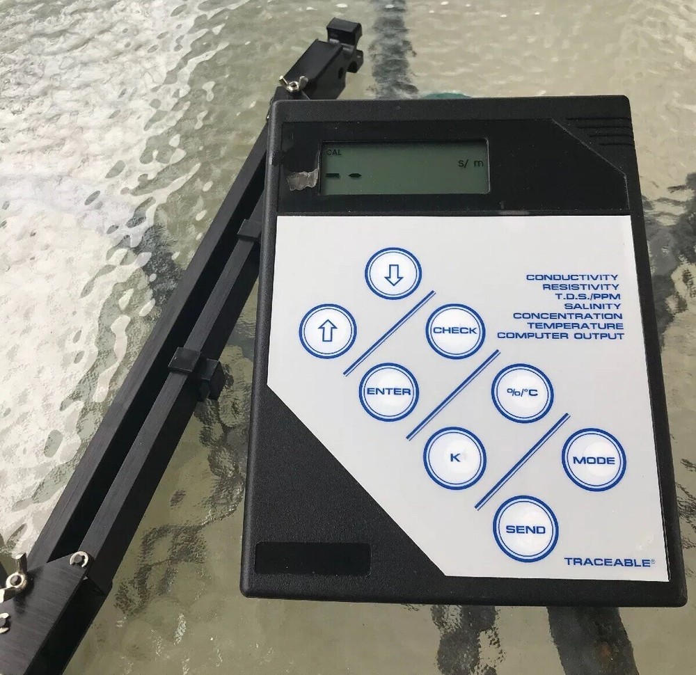 Traceable High Accuracy, Benchtop Conductivity Meter