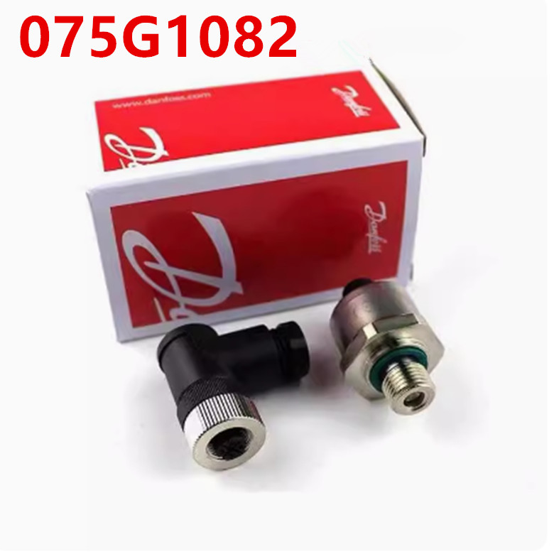 1pcs Danfoss DST P140 075G1082 pressure sensor