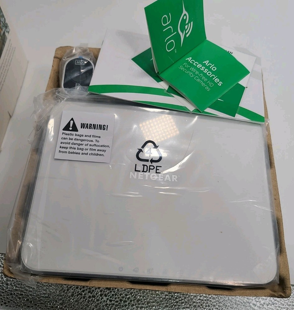 Arlo 4 Camera Wireless Security System VMS3430 (Batteries Not Included)