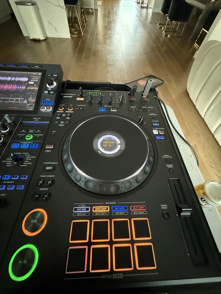 AlphaTheta XDJ-AZ DJ DECK. (WITH FLIGHT CASE)