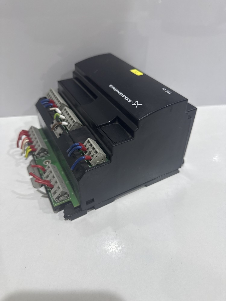 GRUNDFOS IO-351-A 96161720-V01 INPUT-OUTPUT FIXED SPEED CONTROLLER MODULE