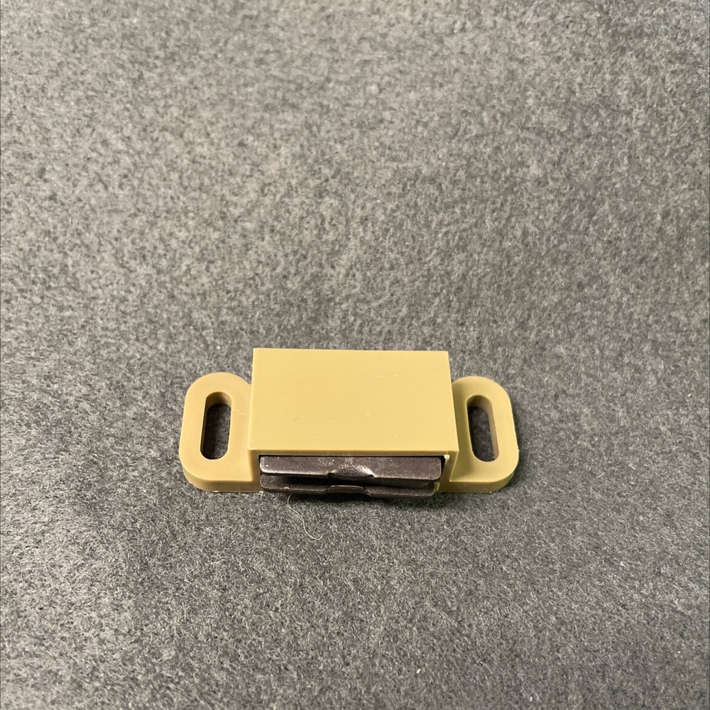 (12 Pack) Catch 1-5/8" Magnetic Tan Adjustable