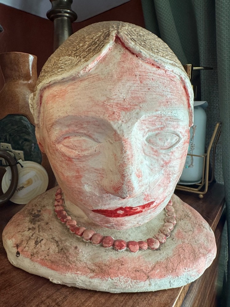 THE HAUNTED HEAD