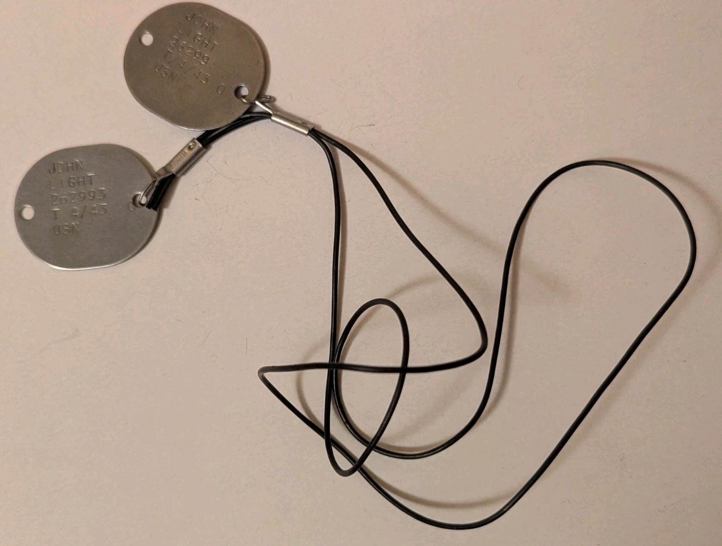 WW2 US Navy Dog Tag Pair - John Light 2262993 T 4/43 - On Cord  XB