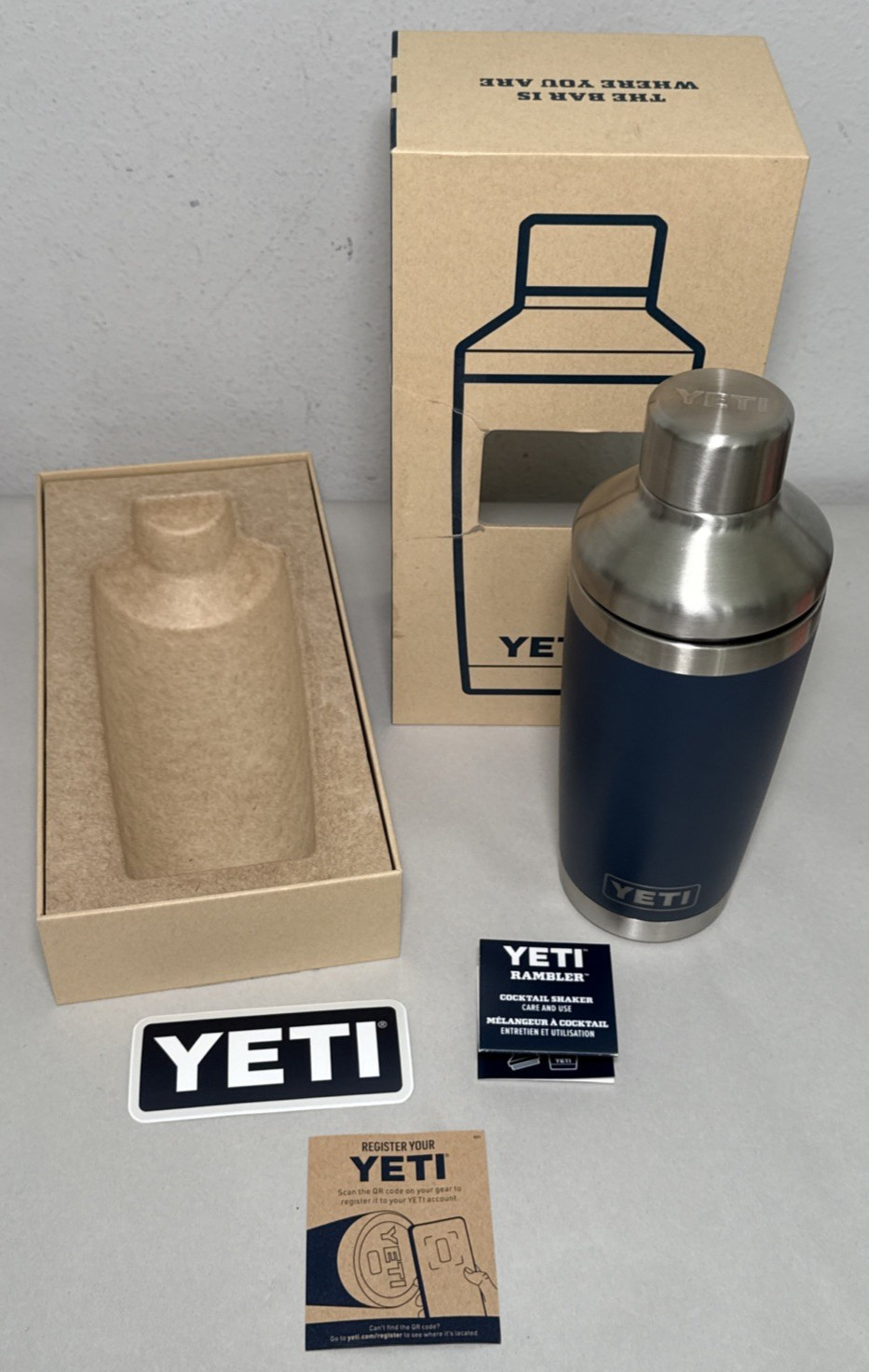 Yeti Rambler 20 oz Cocktail Shaker - Navy - NEW in Box w/ Paperwork