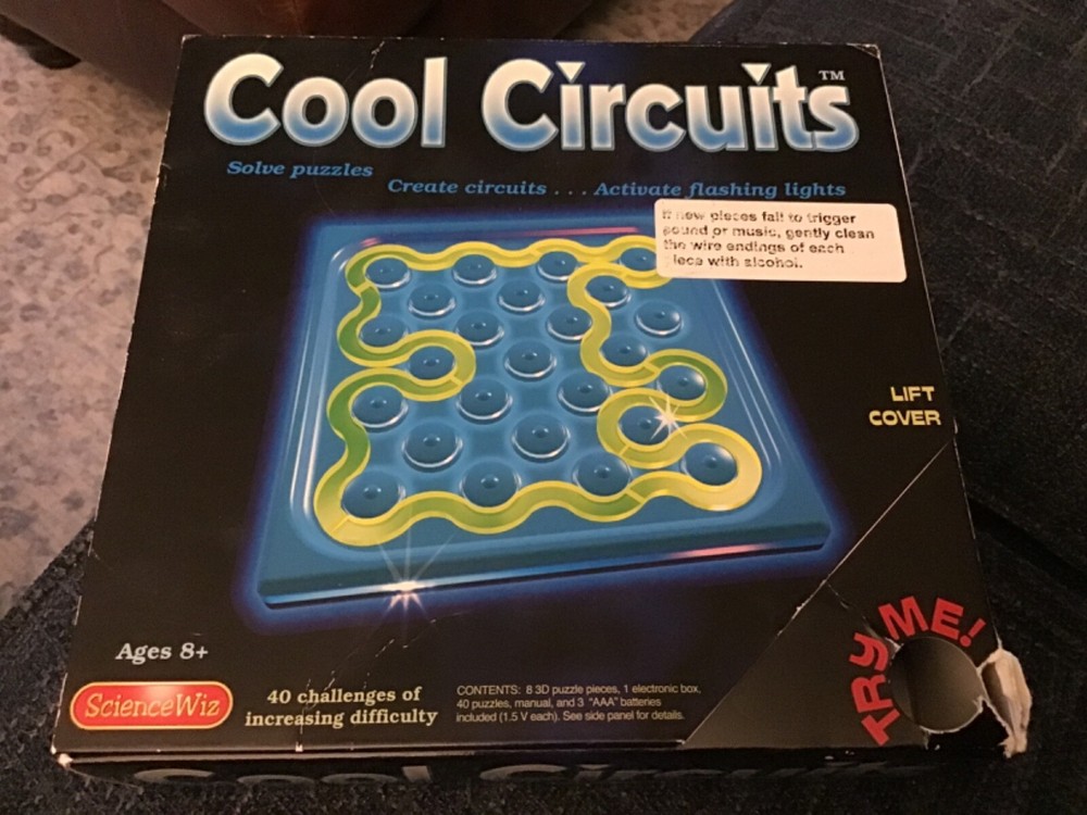 Cool Circuits by Science Wiz Puzzle 40 Challenging Puzzles
