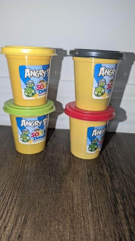 Angry Birds Vintage 2012 Crazy Art Softee Dough Containers **Read Description**