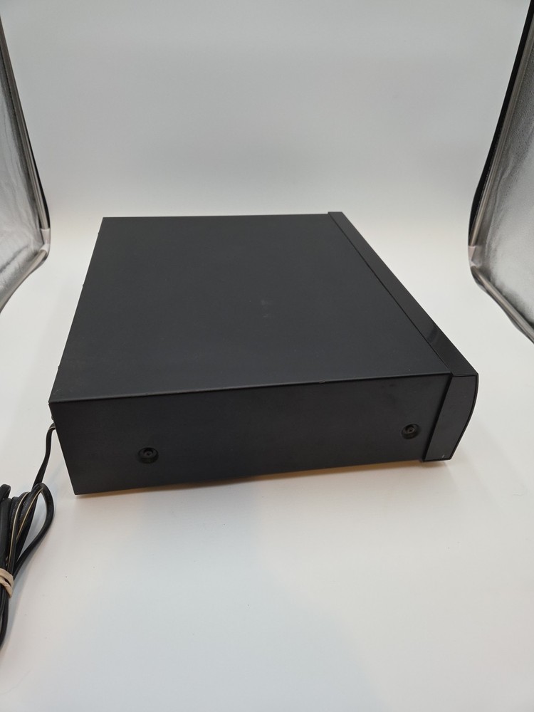 Techwood Compact Disc Changer CD Changer CDC85 - NO REMOTE Not Fully Tested