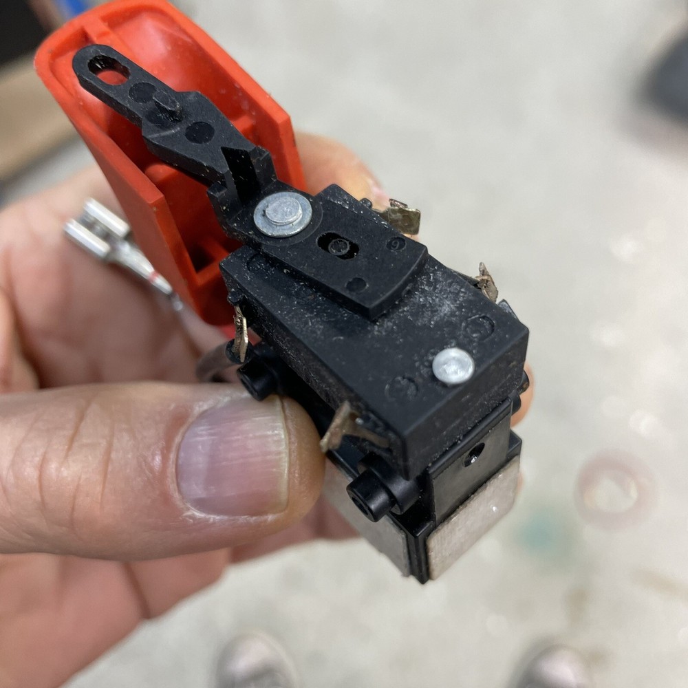 DGD-1208 TIGGER SWITCH ASSEMBLY SWITCH