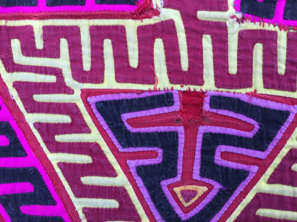 Mola from Panama, old, worn, complex design. larger size.