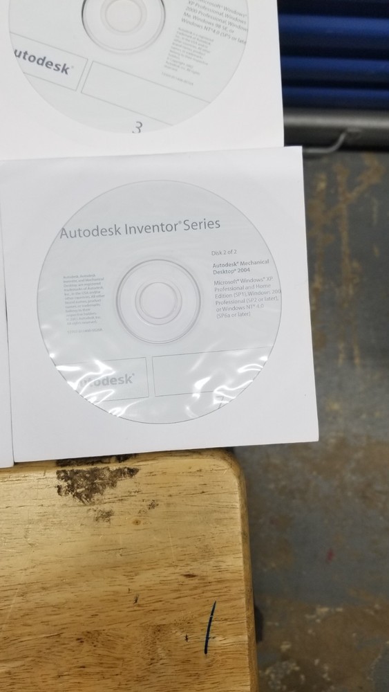 Autodesk/AutoCAD 2004 suite CD Software 14 CD ((NO Product Key))