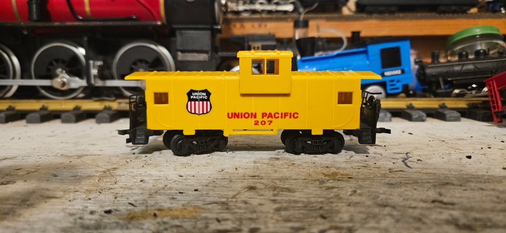 Bachmann HO Scale "The Challenger" Train Set