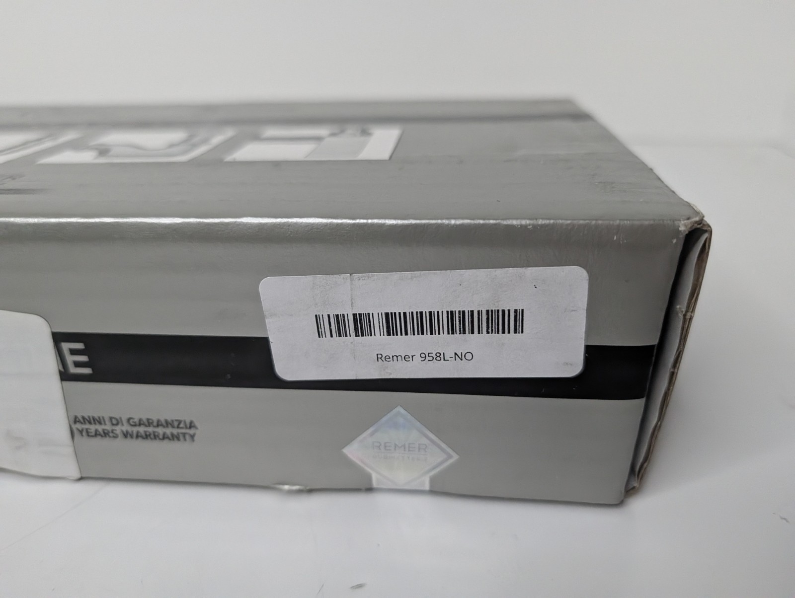 Nameeks Remer 958L-NO P-Trap with Round Flange, Matte Black