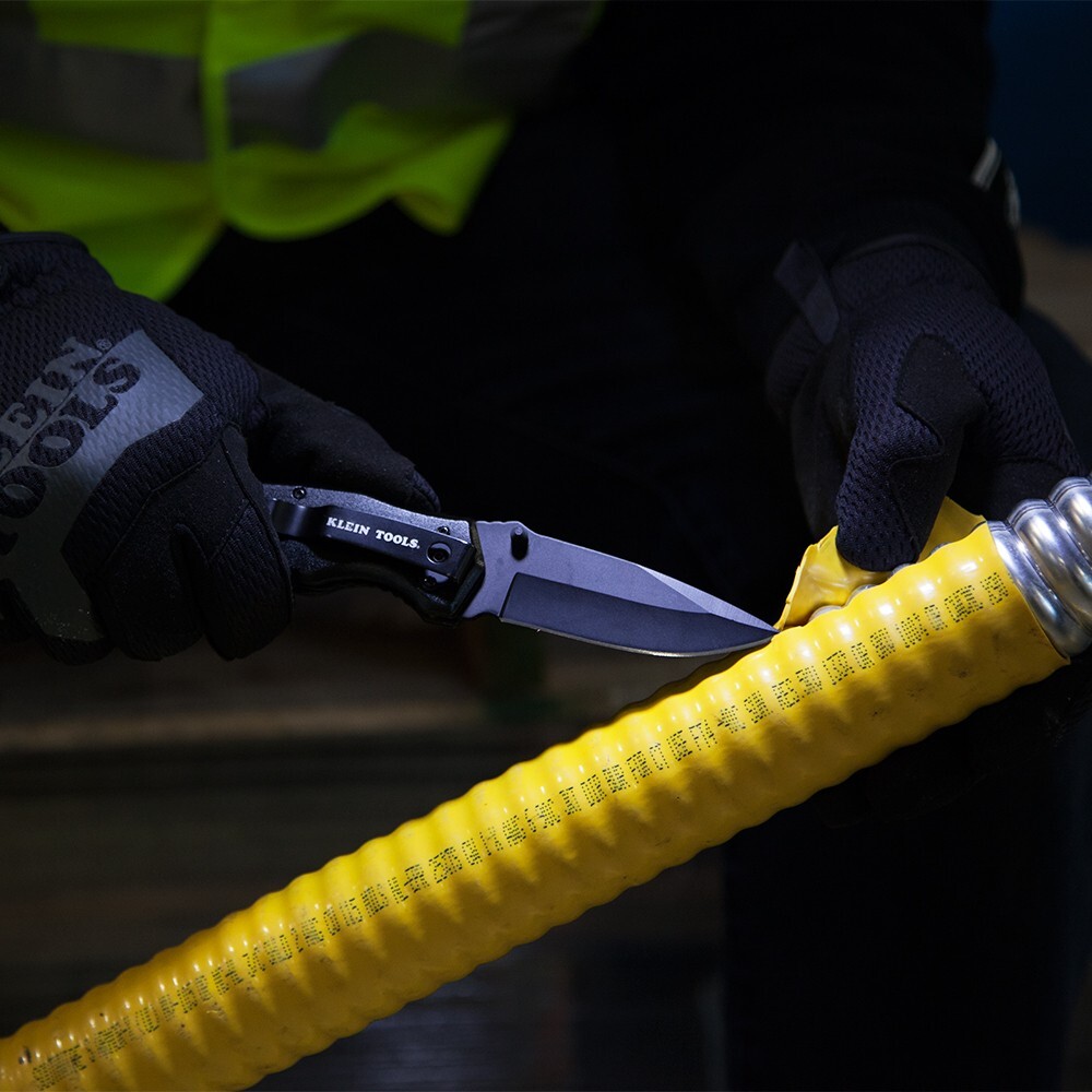 Klein Tools 44220 Pocket Knife, Black, Drop Point Blade