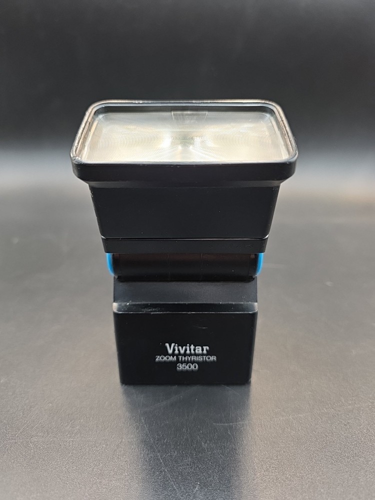VIVITAR ZOOM THYRISTOR 3500 ELECTRONIC FLASH - SEE PICS