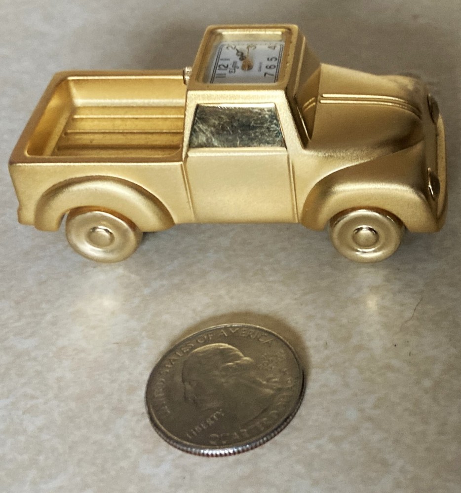 Elgin Mini Quartz Clock Gold Truck needs battery