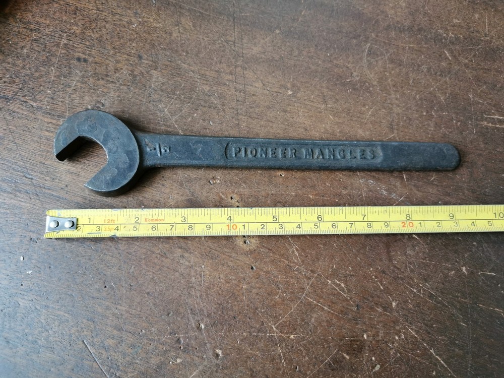 Vintage Pioneer Mangles spanner 1/2W.