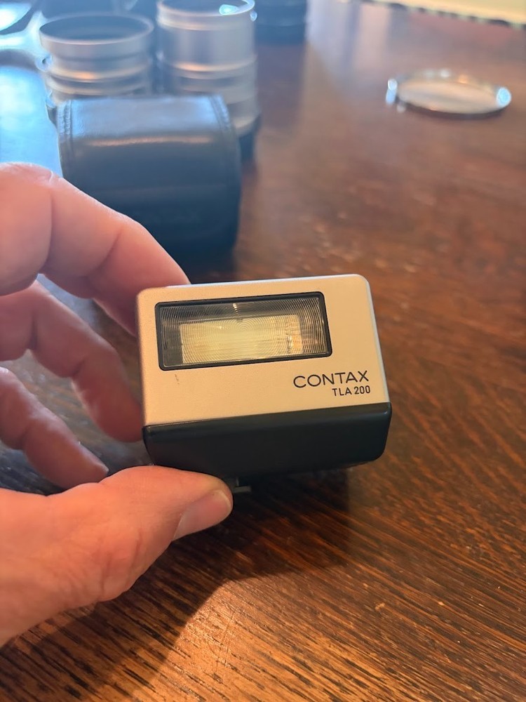 Contax TLA 200 Shoe Mount Flash