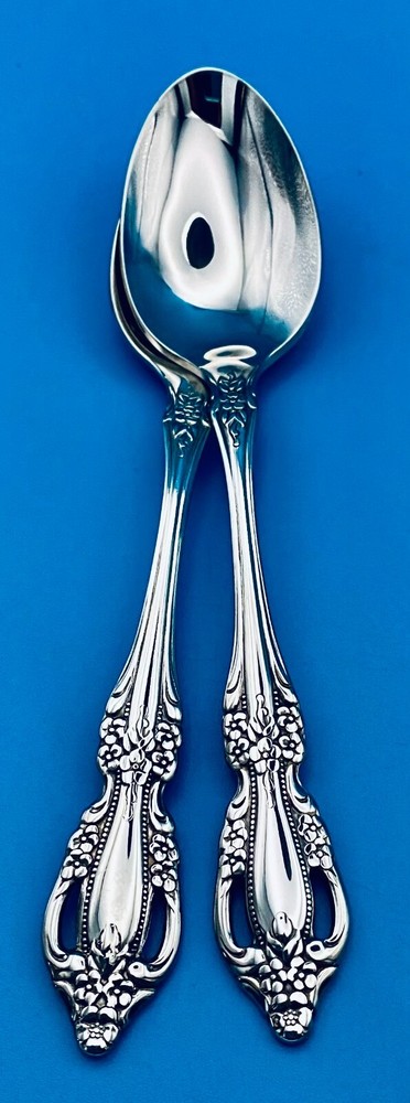 Set of 2 TWO Oneida Raphael Teaspoons 6" Stainless Flatware Silverware Deluxe
