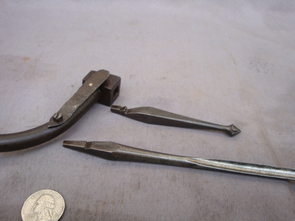 Antique 8" Gents Brace & Bits