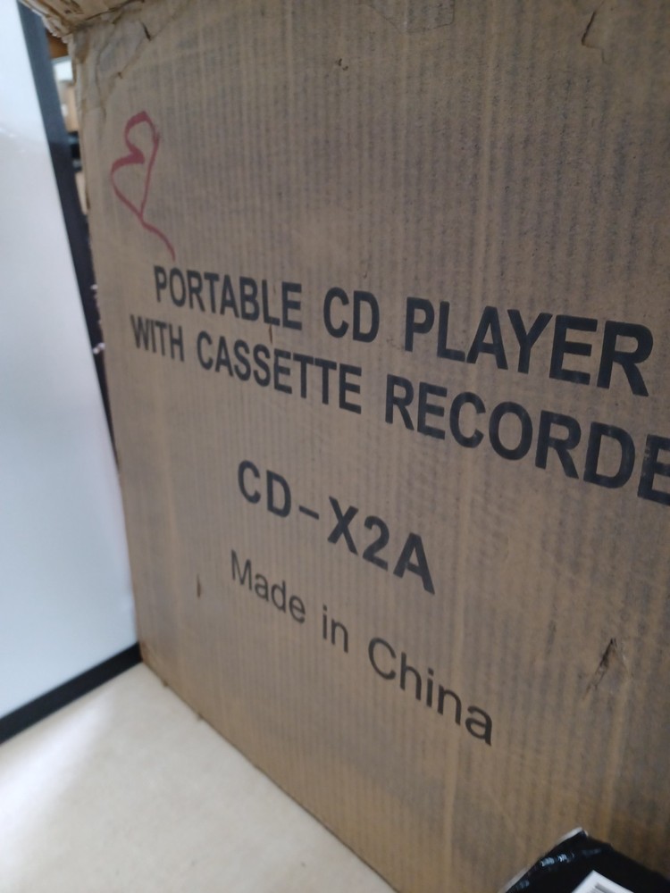 CD-X2A Portable CD player And cassette Recorder WHITE With Remote