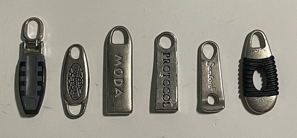 Lot of (6) Luggage Replacement Zipper Pulls (Q)