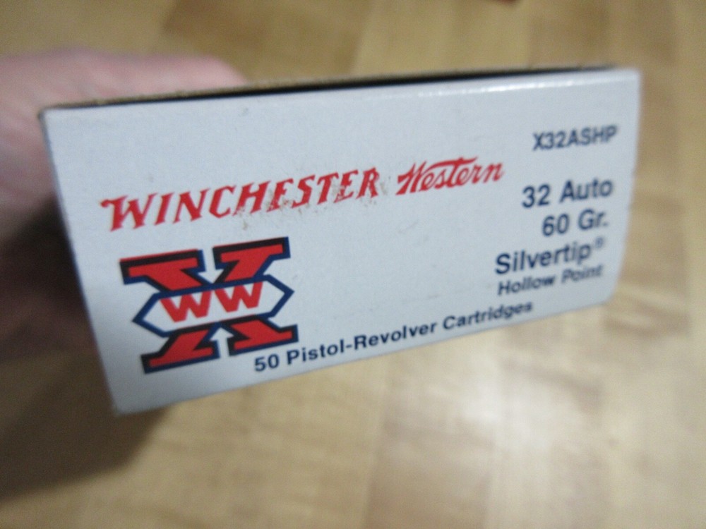 Empty Ammo Box Winchester Western 32 auto with insert (w17) # 116