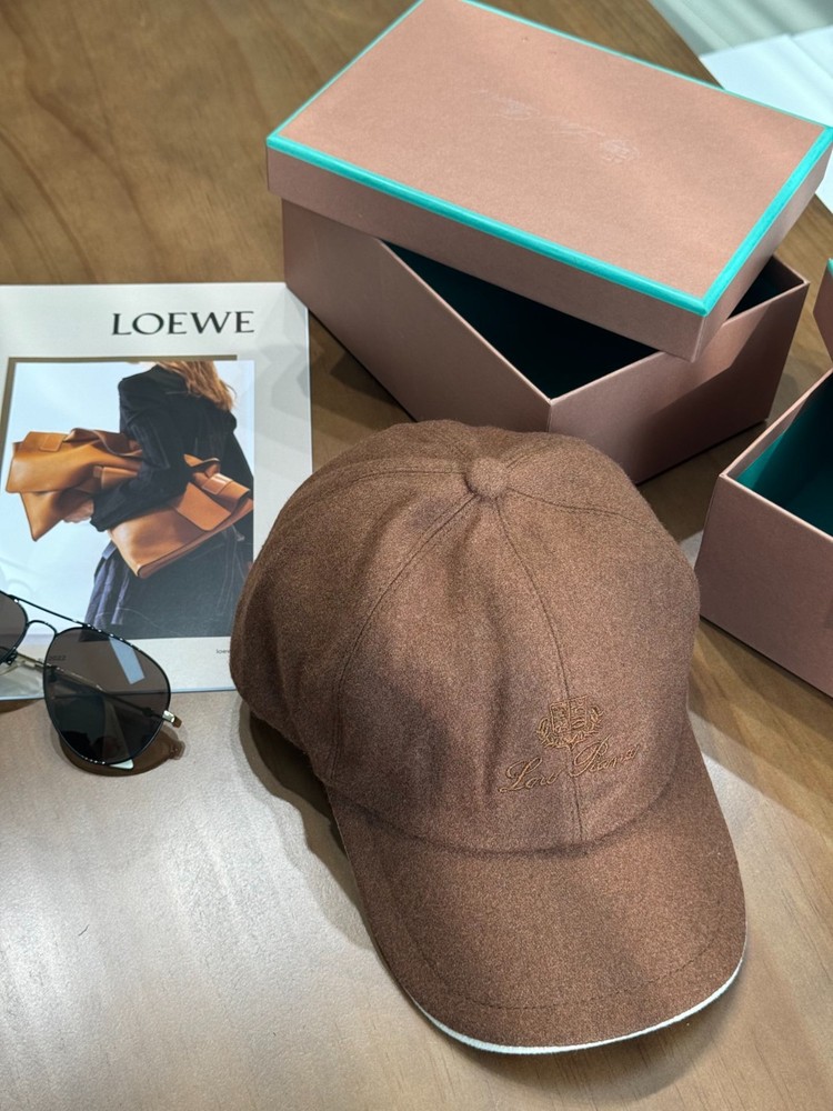 Loro Piana wool baseball cap, new versatile classic retro style.