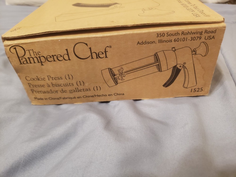 The Pampered Chef Cookie Press #1525 w/16 Discs EUC!
