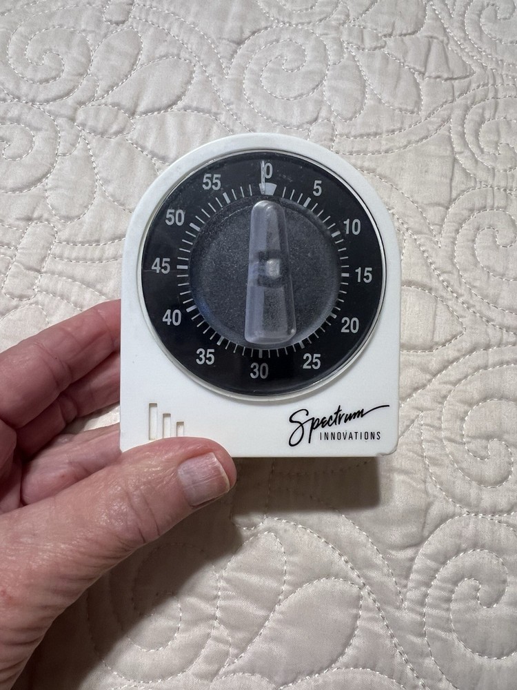 Spectrum Innovations Vtg  60 Minute Timer White Large Face Works