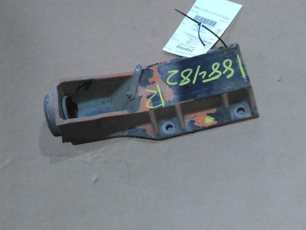 For 1992 KENWORTH T800 CAB MOUNT,BRACKET Right , OR