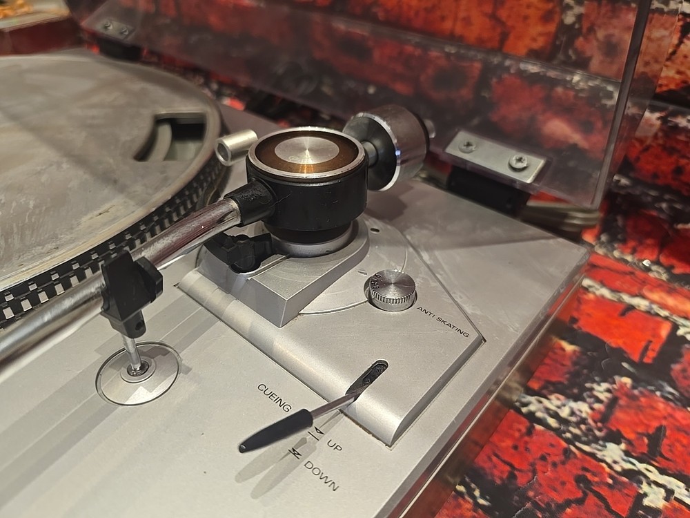 Sanyo Model TP-1012A Direct Drive Turntable - TESTED - NEEDS STYLUS