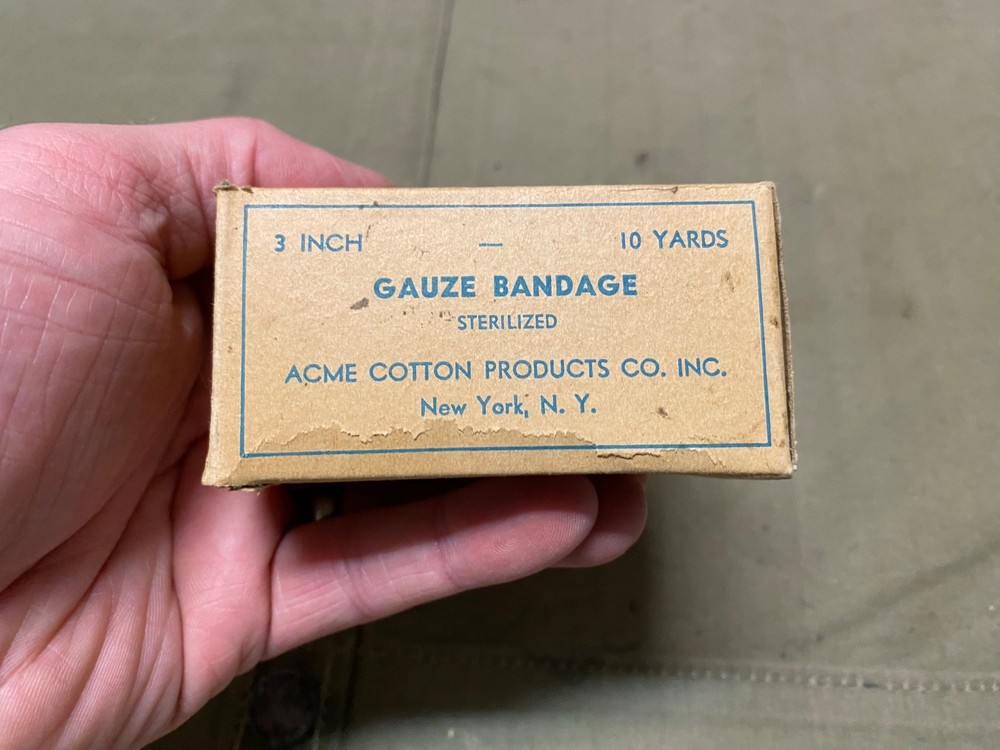 ORIGINAL WWII US ARMY MEDIC MEDICAL FIRST AID GAUZE BANDAGE 2X6 BANDAGE
