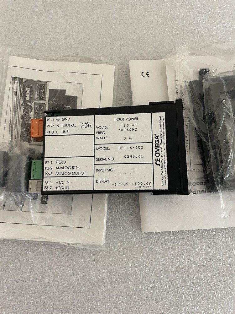 Omega DP116-JC2 Digital Temperature Panel Meter 115V, J-TYPE, NOS