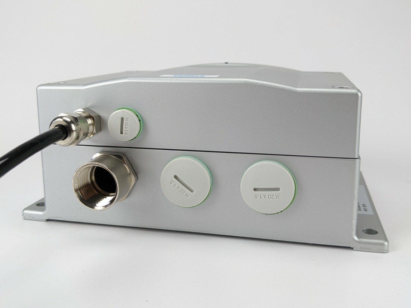 VAISALA HUMIDITY AND TEMPERATURE TRANSMITTER HMT333 HMT330 **NEW