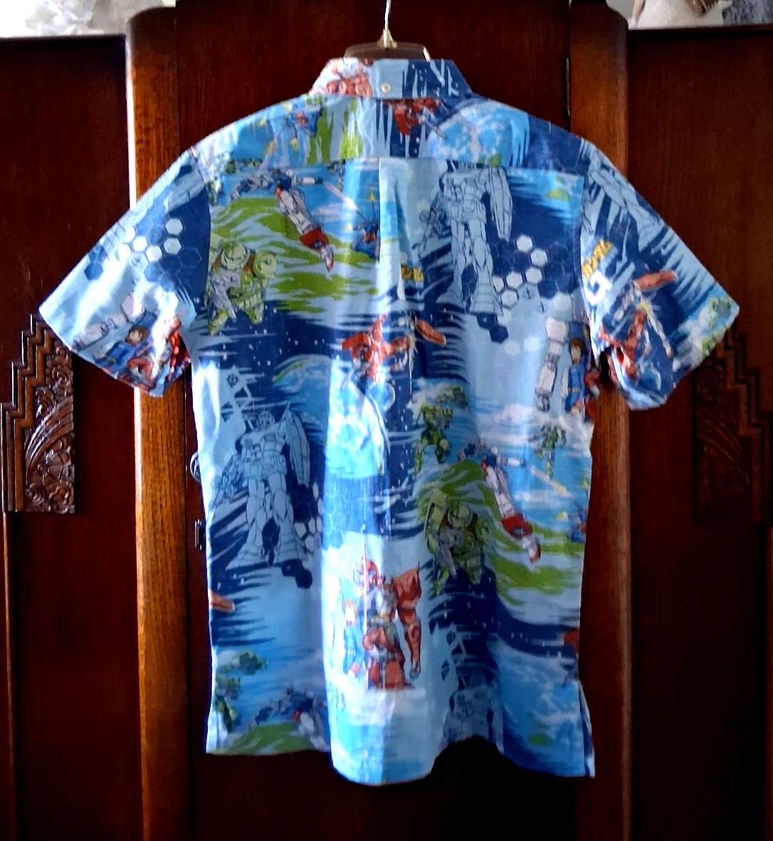 Reyn Spooner Mobile Suit Gundam Men's Sky Button Shirt NWT