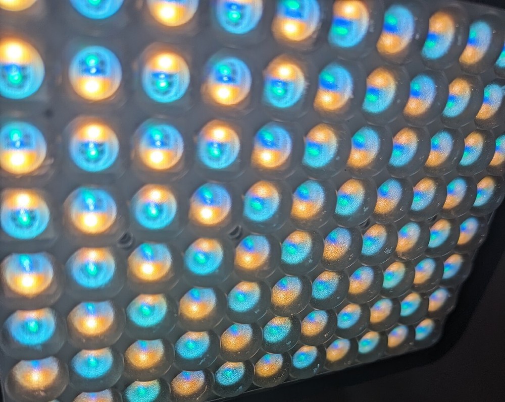 Digital Juice MiniBurst 128 LED Portable Video Light System