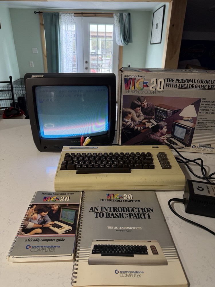 Commodore VIC20 Computer CIB Tested Working W Box Manuals Retro Vintage PC