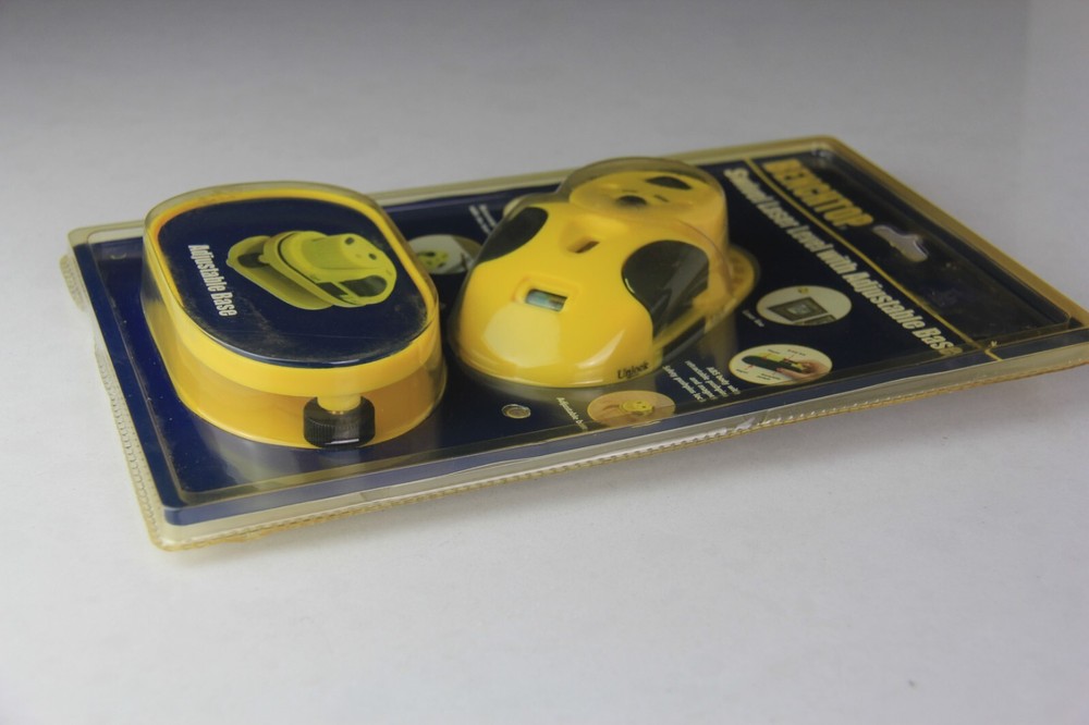 Benchtop swivel laser level with adjustable base