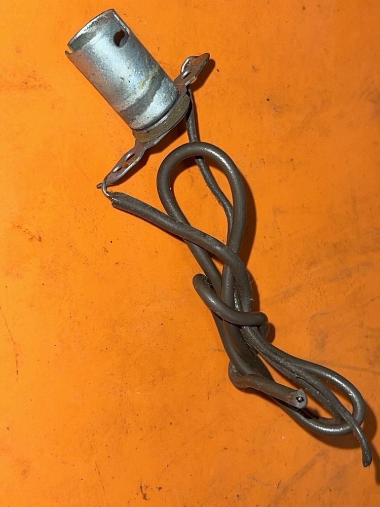 Heathkit DX-35 DX-40 Transmitter Power Light Socket Used From Working Radio