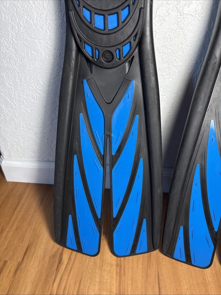 Atomic Aquatics Open Heel Split Fins Natures Wing MEDIUM Blue