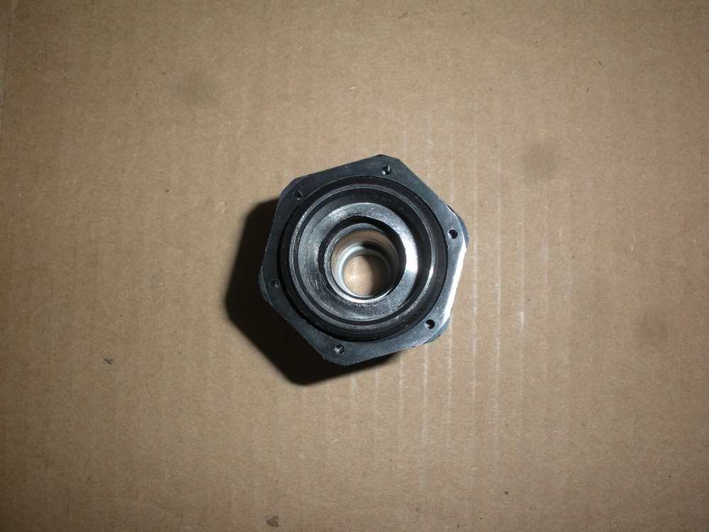 3) Commscope FA-PCS10 power cable connector w/ 1" x 1/2" bushing