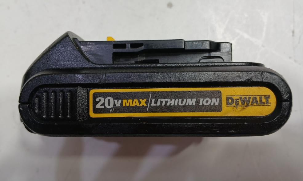 DEWALT DRYWALL TOOL DCS551 (P11033131)