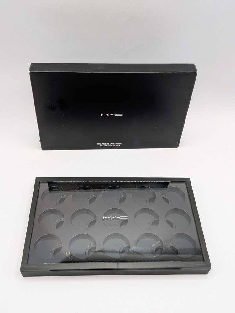 MAC Pro Palette Large Black Case/ Insert Holds 15 Eyeshadows Empty