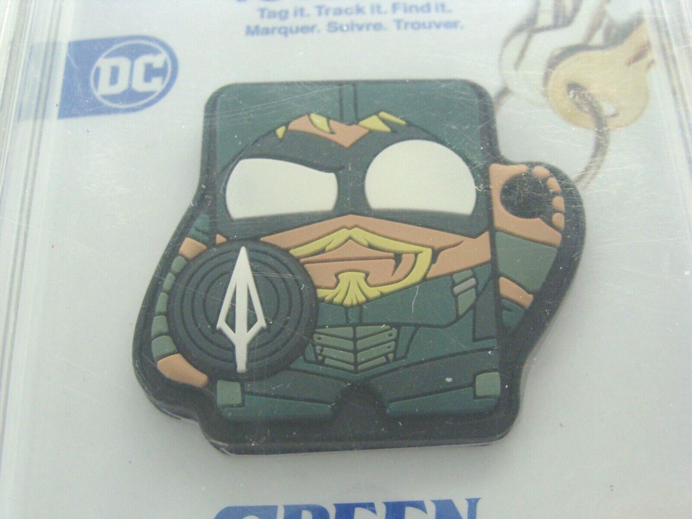 NEW SEALED DC Foundmi Bluetooth Tracking Selfie Remote Keychain Green Arrow