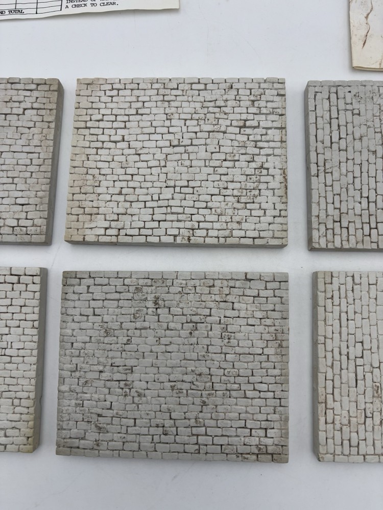 Dutton Cobblestone Intersection Set Double Lane DM40 (NO BOX)