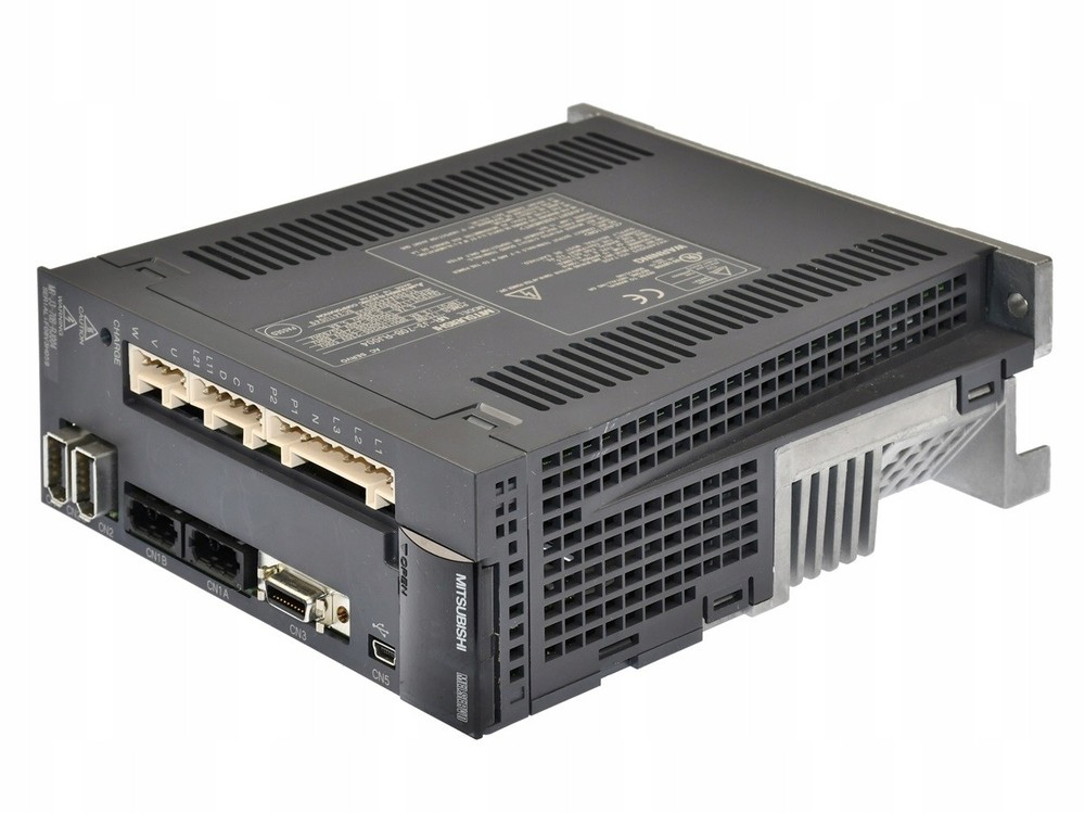 Mitsubishi MR-J3-70B-RJ004 CNC Controller