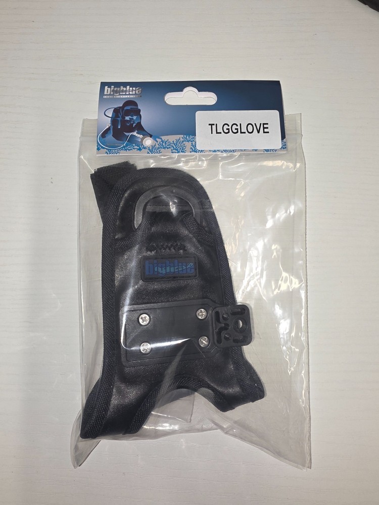 Big Blue Tech Glove with Low-Profile Mounting Bracket- NEW OPEN BOX