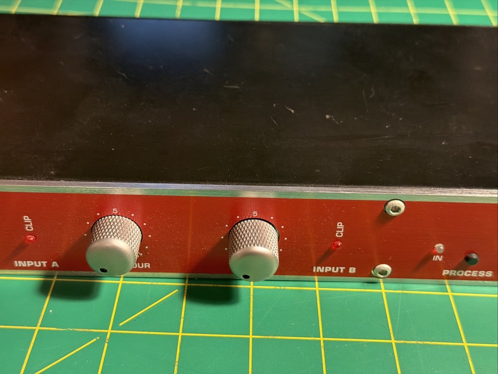 BBE 382i Sonic Maximizer - Rack Mounted Sound Processor Clean Working Tested