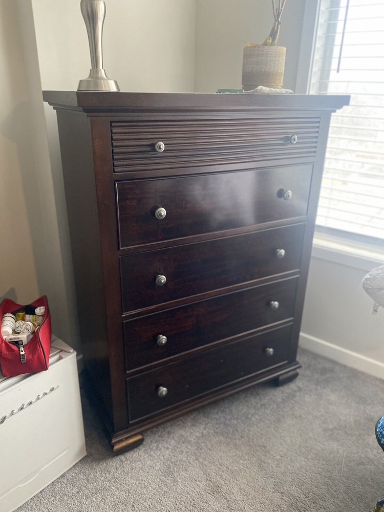 solid mahogany Bedroom Set 5pc made In Antigua.